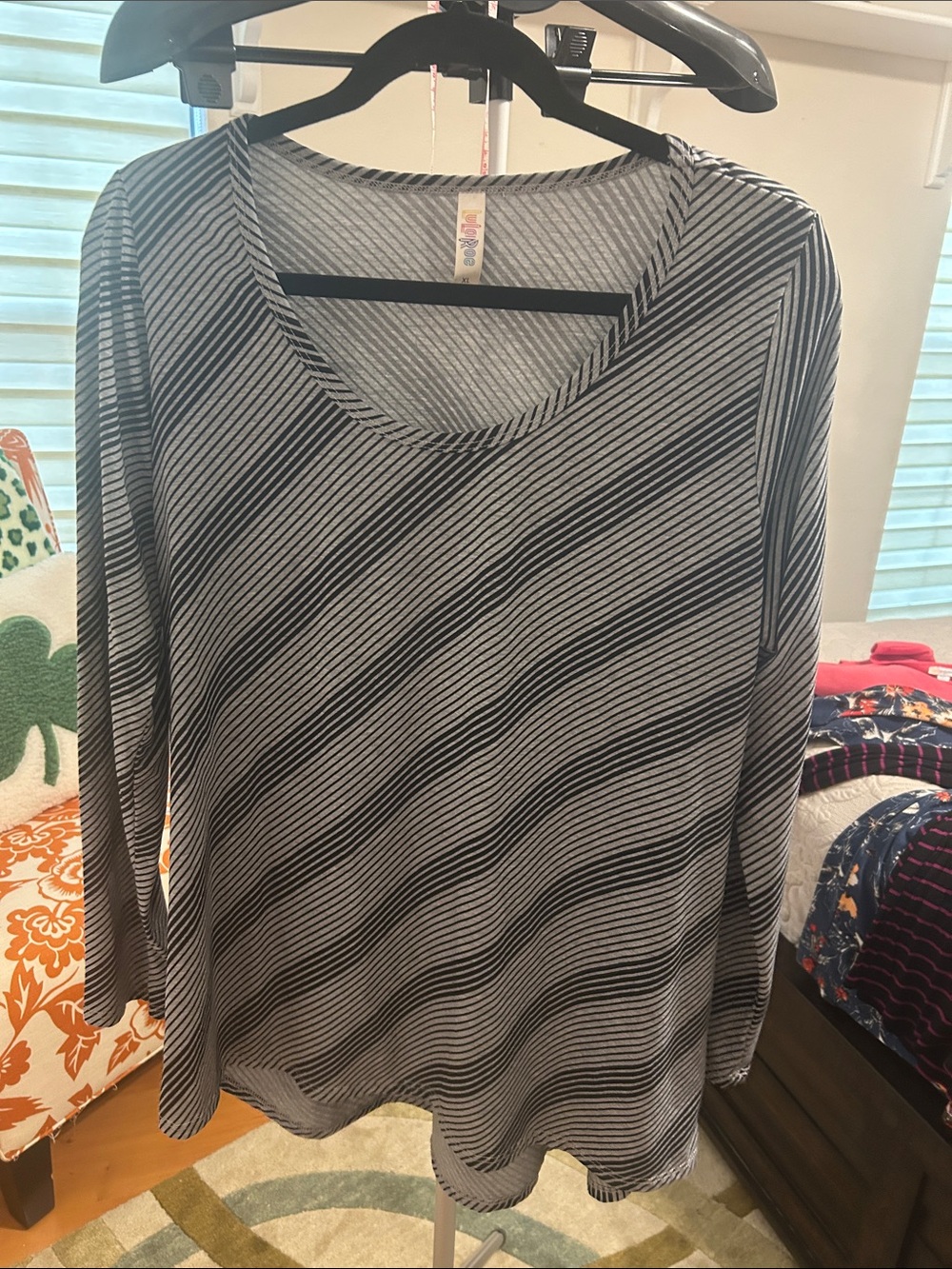 LuLaRoe Lynnae Black and White Diagonal Stripe Long Sleeve Scoop Neck